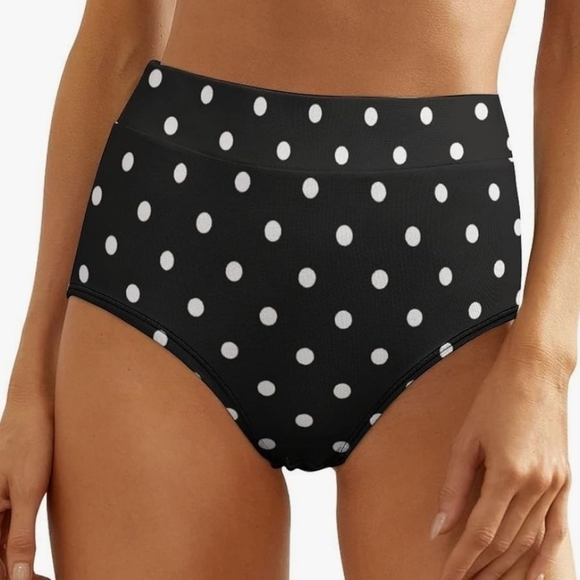 55.🆕Small Halter Top Low Waisted Bottom & Extra High Waist Polka Dot Bottom - Picture 9 of 11